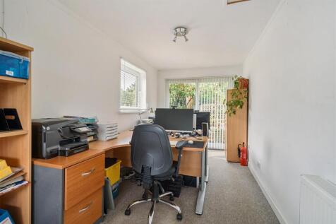 Abbotts Park Home Office.jpg