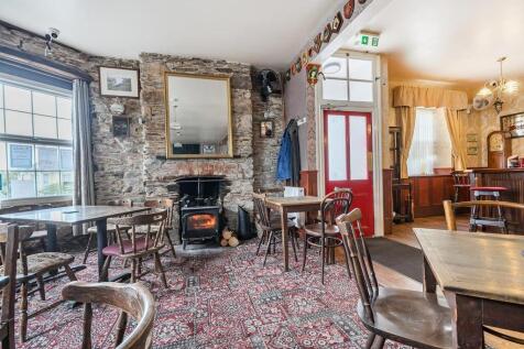 Queens Head, Albaston, Gunnislake, PL18 9AJ photo 4
