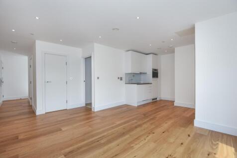 Kitchen / Living Area