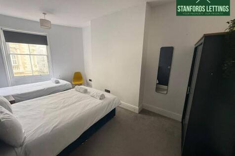 room 5 (different angle).jpeg