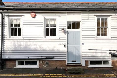 Island Wall, Whitstable
