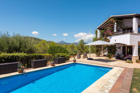 Mediterranean finca near Calvià with stunning sea and mountain views