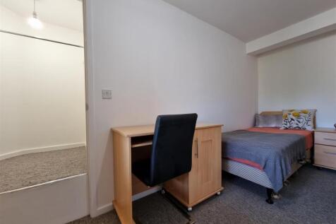 Bedroom 2a - Copy.jpg