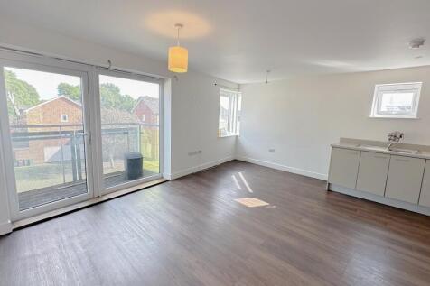Baywillow Avenue, Carshalton, Surrey. SM5 photo 3