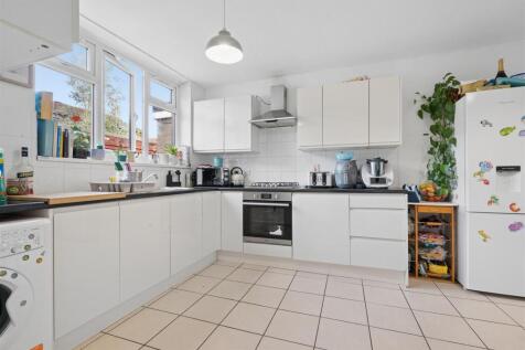3 Foss Road, London SW17 kitchen 1.jpg