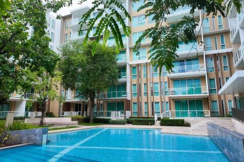 Resort Pool