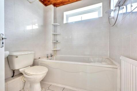 Bathroom_1.jpeg