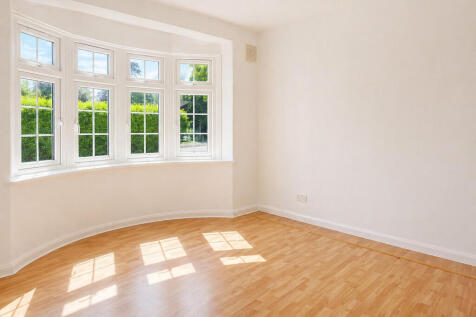 Ashdown Road, Hillingdon photo 4