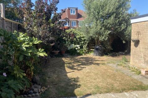 CHIPPERS GARDEN.jpg