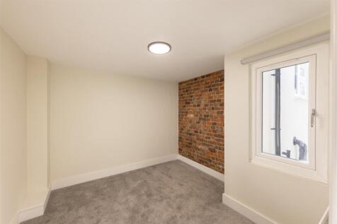 3 Vincent Walk 014.jpg