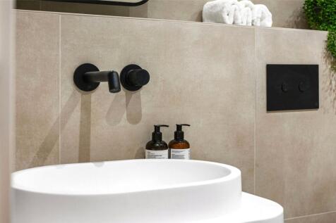 Bathroom Detial