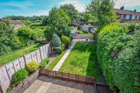 63 Lodge Lane-13.jpg