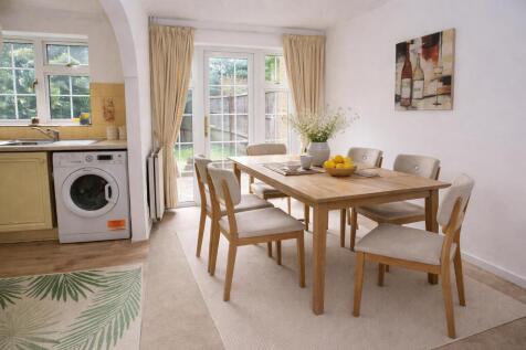 Dining Room.jpg
