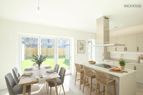 Kitchen Diner.