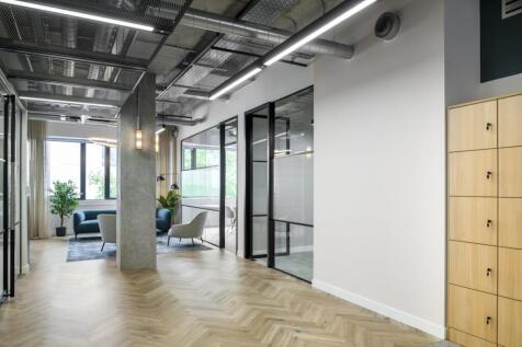 Bloc  12 Forbury  Office Curator  SMALL6.jpg