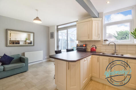 Kitchen dining &amp; conservatory beyond