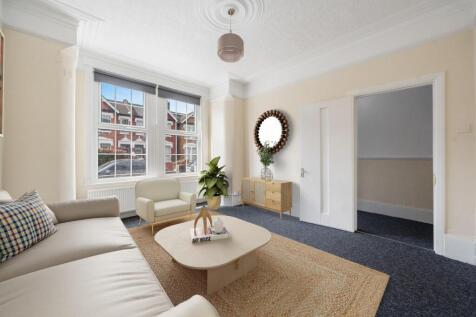 71 Lordsmead Road N17 6EX-2-Virtual Stagingb.jpg