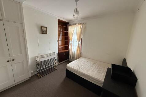 Thorold Road, Ilford, Redbridge photo 5