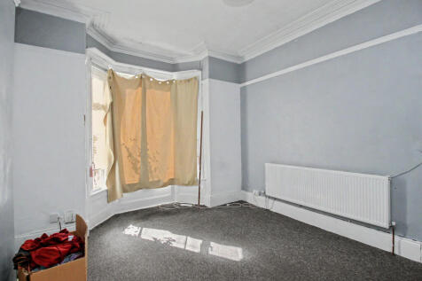 229 Hainton Avenue, Grimsby, DN32 9LD