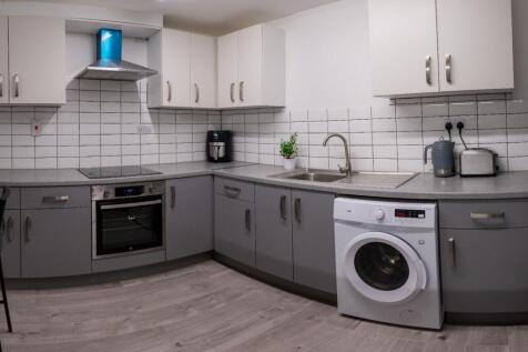 4 Bedroom Student House - Denison Court NG7 3PH photo 3