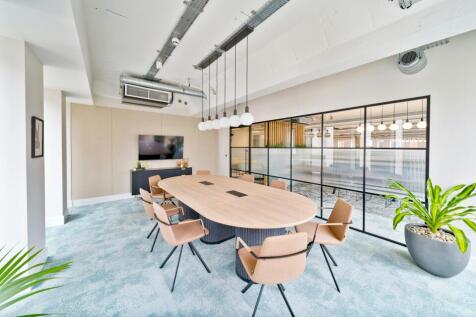 BlueCoastCapital_Hyphen_7R59594-Edit.jpg