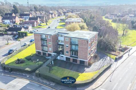 2-bed flat on Sutherland Court, Mount Nod, Coventry, £1,000/mo
