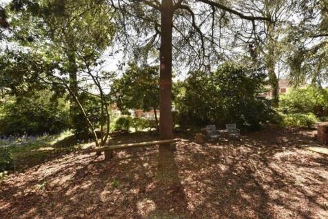 46 Ingatestone Drive - External.jpg