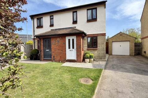 Yeovil, BA22 - property photo