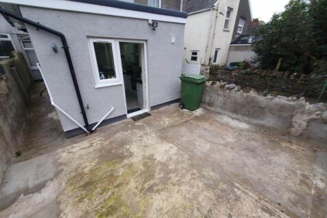 Rear garden (2)