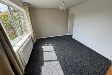 Rowena Drive, Thurcroft, S66 9HS photo 3