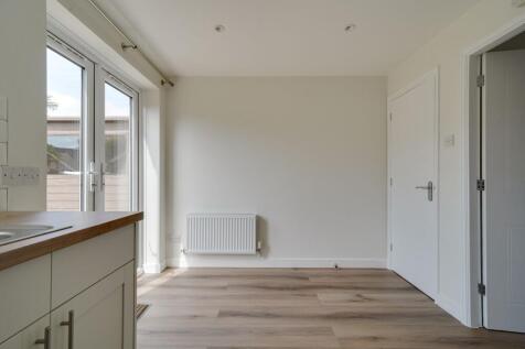 Alder Drive, Huntingdon, PE29 photo 4