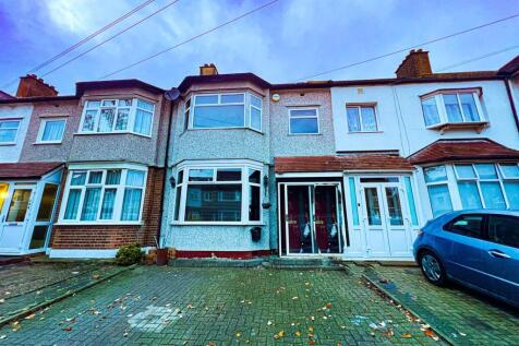 Gantshill Crescent IG2