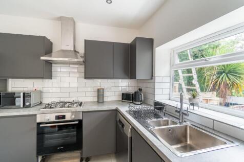 147 Newbridge Road-5.jpg