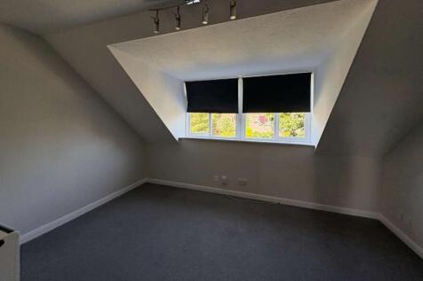 Flat 38, Rochester Drive, Watford, Hertfordshire, WD25 9BJ