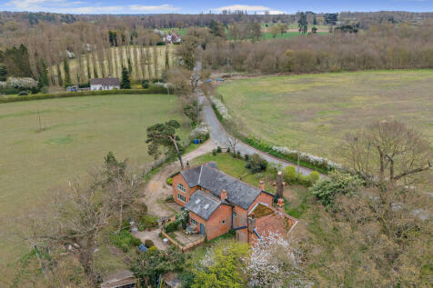 8642411-exterior2...