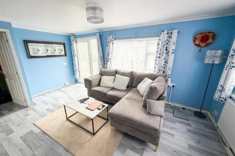 LOUNGE/DINER