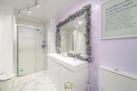 136 WILLIAM FITZGERALD WAY DUNDEE 151225 EDIT (22 