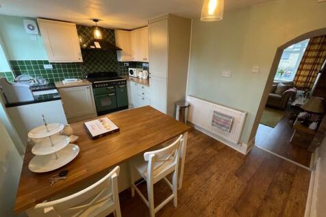 Front Street, Sherburn Village photo 4