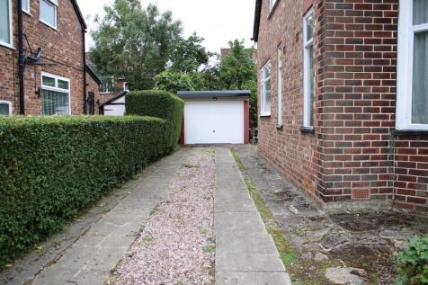 2 bed, 1 bath Detached in Manchester - Photo 14