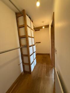 Walk-in wardrobe.jpg