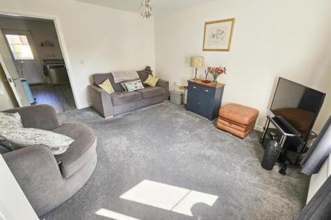 Living Room.jpg