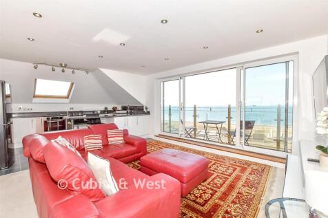 Lounge/Kitchen