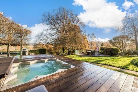 External Garden Area Shot