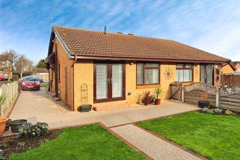 Rear Patio &amp; Drive