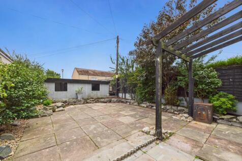 CAM03185G0-PR0111-STILL028