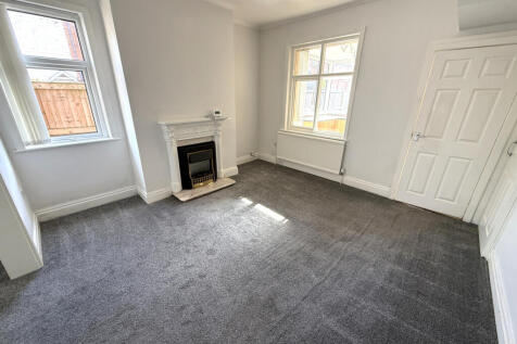 Lytham Road, Freckleton, PR4 photo 5