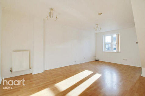 Newburgh Road, Grays photo 3