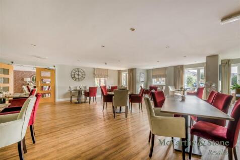 8705944-interior11.jpg