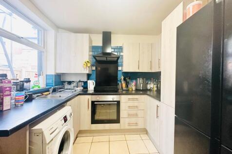 Derby Grove, Lenton photo 5
