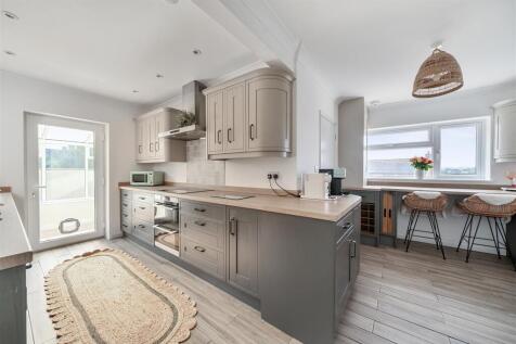 Kitchen / Dining / Breakfast Area